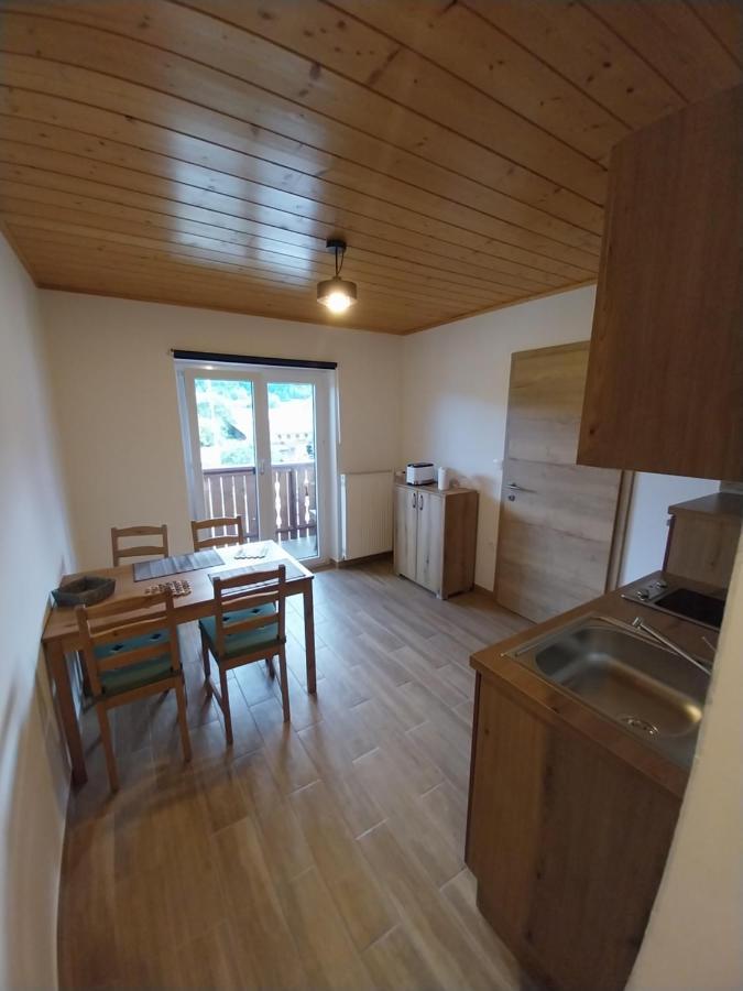 Apartments At Klemen Zgornje Gorje Exteriör bild